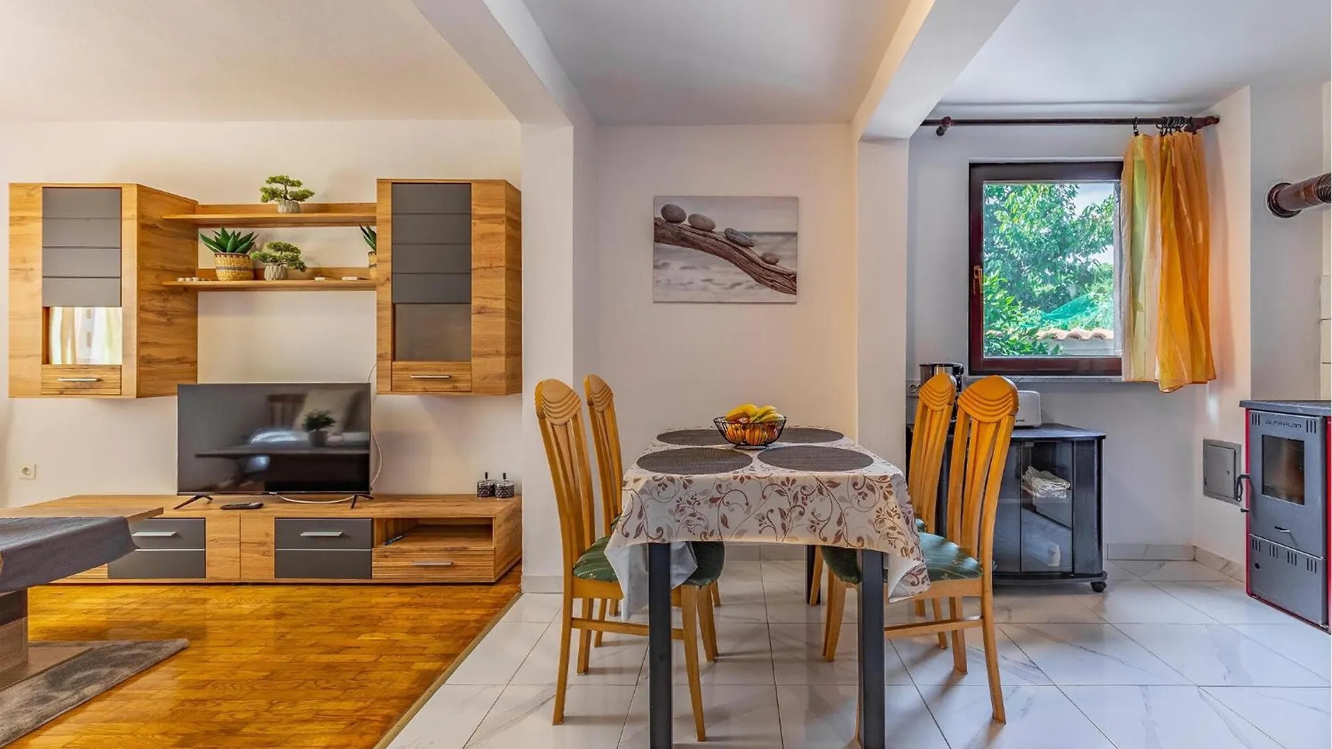 3 Bedroom Gorgeous Home In Medulin